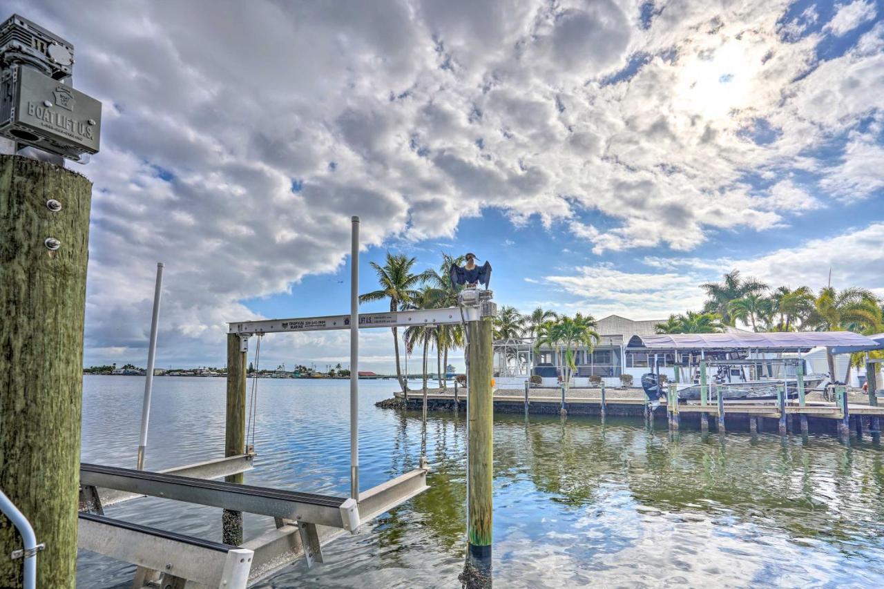 Waterfront Matlacha Home With Hot Tub And Grill! エクステリア 写真